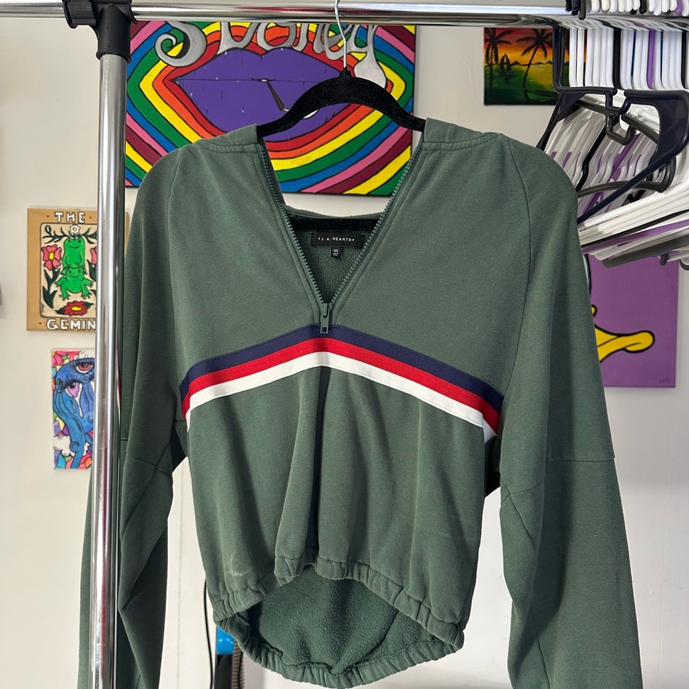 LAST CHANCE Green Pullover with Stripes